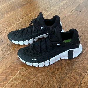 Nike Women’s Metcon training workout shoe 7.5